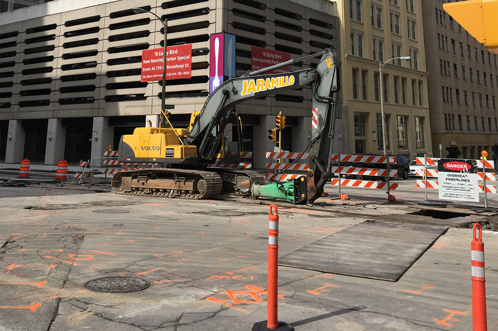 Photo of a Volvo excavator in downtown Milwaukee
